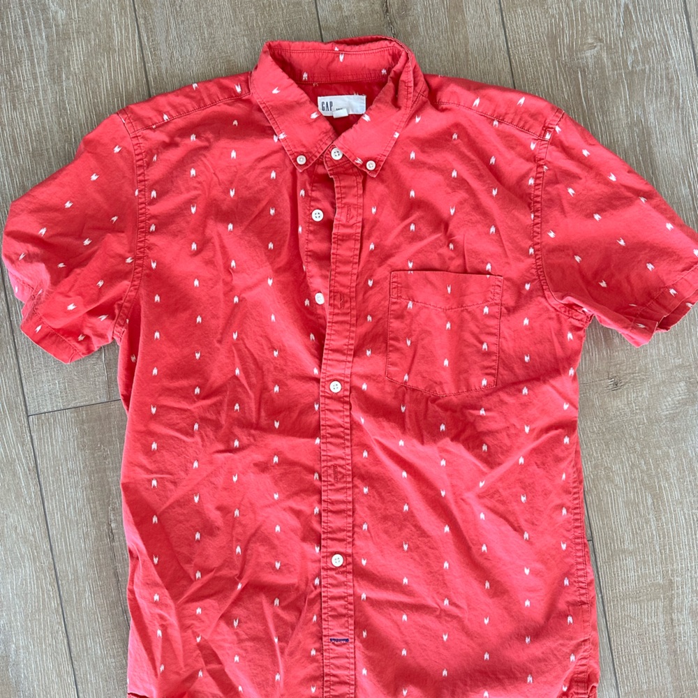 Gap Short Sleeve Button Down Shirt